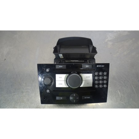 RADIO Z NAWIGACJĄ CD70 NAVI OPEL ZAFIRA B 1.7 CDTI