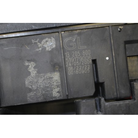 SKRZYNKA BEZPIECZNIKÓW OPEL VECTRA C 1.9CDTI 460023260 13205800GL