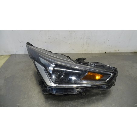 GP - LAMPA PRAWA PRZEDNIA TOYOTA AYGO II LIFT 