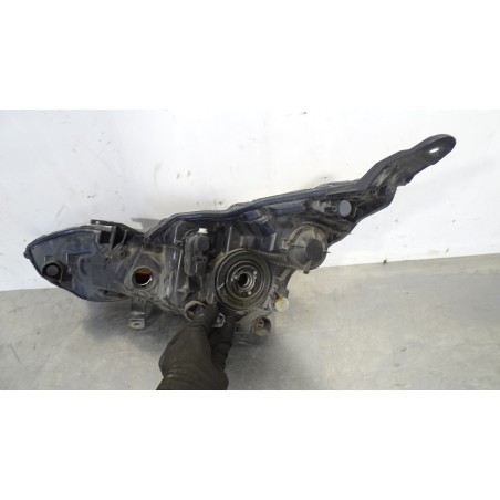GP - LAMPA PRAWA PRZEDNIA TOYOTA AYGO II LIFT 