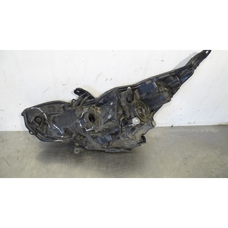 GP - LAMPA PRAWA PRZEDNIA TOYOTA AYGO II LIFT 