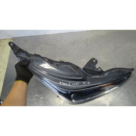 GP - LAMPA PRAWA PRZEDNIA TOYOTA AYGO II LIFT 