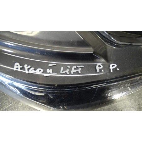 GP - LAMPA PRAWA PRZEDNIA TOYOTA AYGO II LIFT 