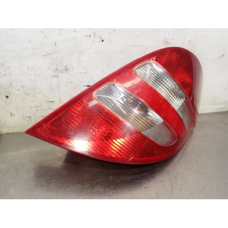 LAMPA PRAWA TYLNA MERCEDES W169 A160 A1698200464R