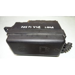 SKRZYNKA BEZPIECZNIKÓW MINI ONE R50 1.4D 6906604