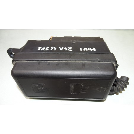 SKRZYNKA BEZPIECZNIKÓW MINI ONE R50 1.4D 6906604