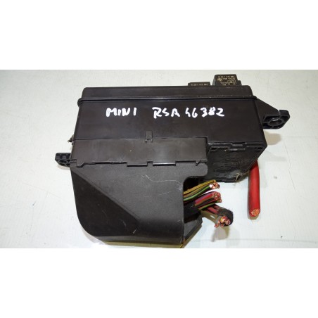 SKRZYNKA BEZPIECZNIKÓW MINI ONE R50 1.4D 6906604