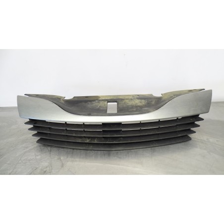 GRILL ATRAPA RENAULT LAGUNA II 1.8  8200390126