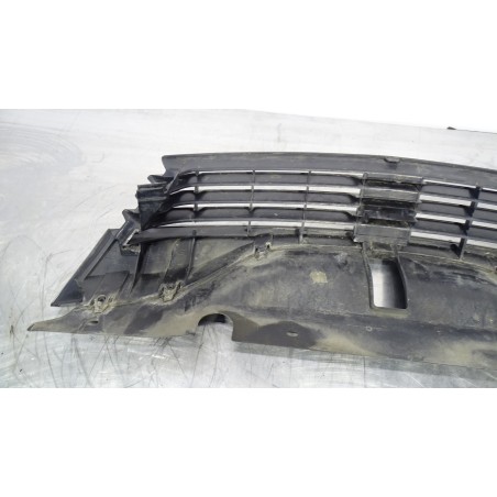 GRILL ATRAPA RENAULT LAGUNA II 1.8  8200390126