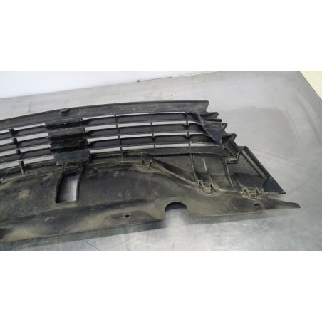 GRILL ATRAPA RENAULT LAGUNA II 1.8  8200390126