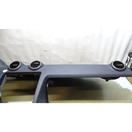 DESKA ROZDZIELCZA AUDI  A3 8P 2.0TDI 8P1857033