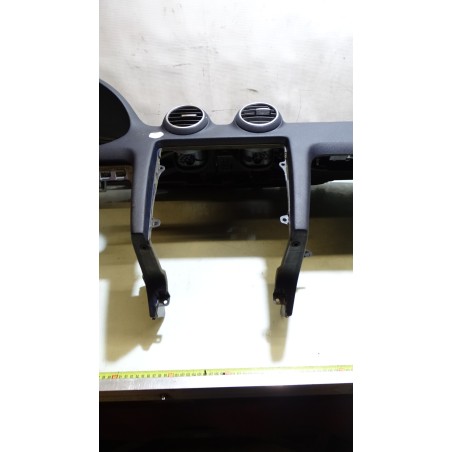 DESKA ROZDZIELCZA AUDI  A3 8P 2.0TDI 8P1857033