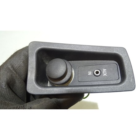 AUX GNIAZDO ZAPALNICZKI BMW E87 118D