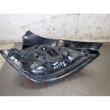 LAMPA PRAWA TYLNA OPEL ASTRA H 1.8 