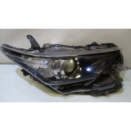 LAMPA PRAWA PRZEDNIA TOYOTA AURIS II LIFT 81110-02K30