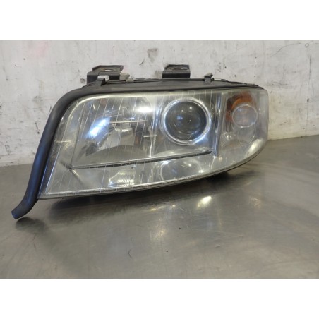 LAMPA LEWA PRZEDNIA AUDI  A6 C5 2.4 08-141-1102L