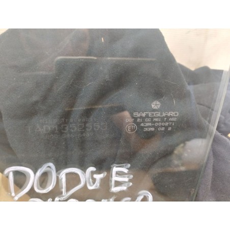 SZYBA BOCZNA LEWA PRZEDNIA DRZWI DODGE  DURANGO 