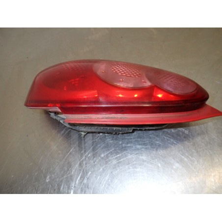 LAMPA PRAWA TYLNA TOYOTA AYGO I 1.0 