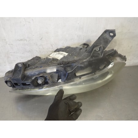 LAMPA PRAWA PRZEDNIA RENAULT CLIO III LIFT 1.5  8200892495