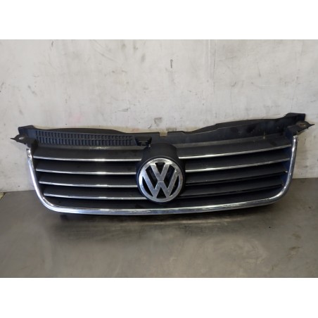 GRILL ATRAPA VOLKSWAGEN PASSAT B5 FL 1.9 3B0853651L