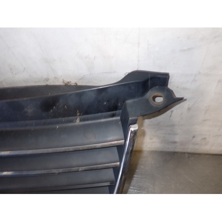 GRILL ATRAPA VOLKSWAGEN PASSAT B5 FL 1.9 3B0853651L