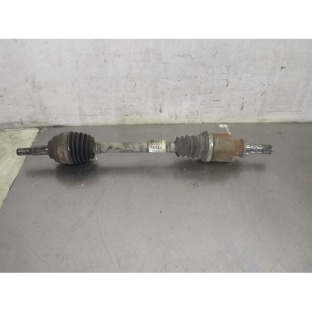 PÓŁOŚ LEWA RENAULT CLIO III LIFT 1.5  8200499585