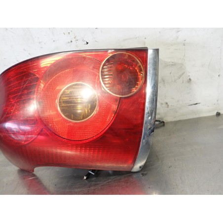 LAMPA LEWA TYLNA TOYOTA AVENSIS T25 2.0D4D 