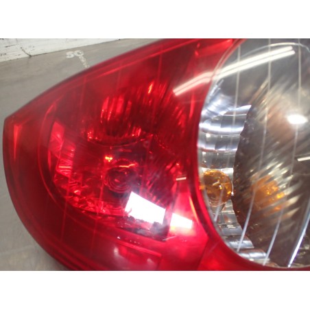 LAMPA LEWA TYLNA RENAULT CLIO II LIFT 