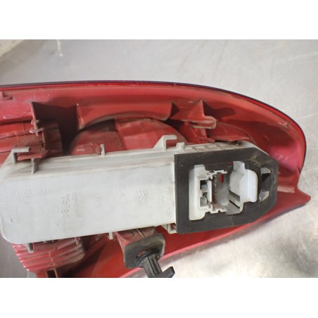 LAMPA PRAWA TYLNA RENAULT CLIO II LIFT 