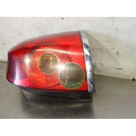 LAMPA PRAWA TYLNA TOYOTA AVENSIS T25 2.0D4D 