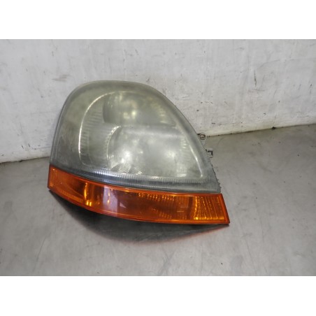 LAMPA PRAWA PRZEDNIA RENAULT MASTER II LIFT 2.5 8200163518  8200163918