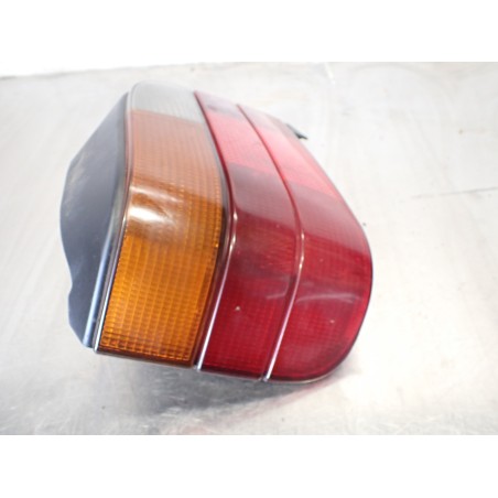 LAMPA LEWA TYLNA BMW E36 318 TDS KOMBI 1.7 8371933   8371941