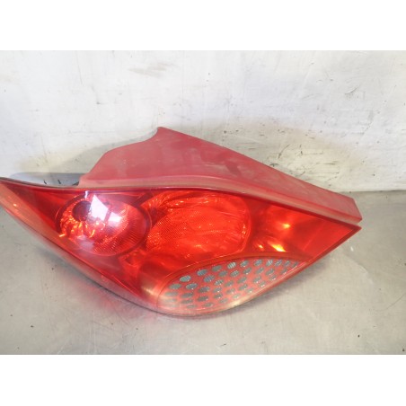 LAMPA LEWA TYLNA PEUGEOT 207 1.4 9649986680