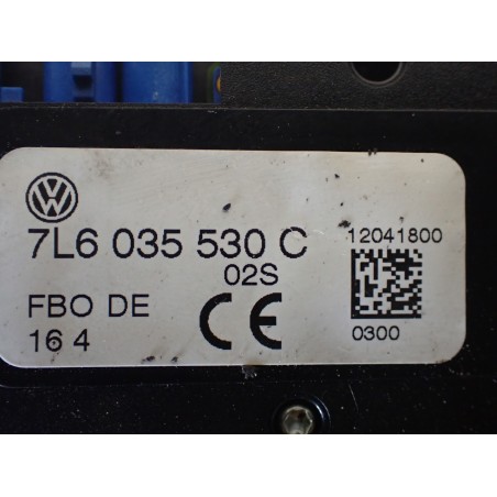 WZMACNIACZ ANTENY VOLKSWAGEN TOUAREG 5.0 7L6035530C