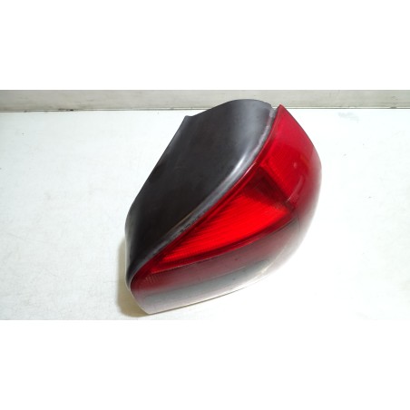 LAMPA PRAWA TYLNA AUDI A3 1.6 8L0945096