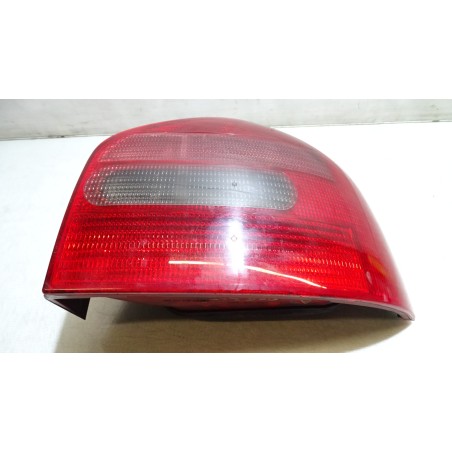 LAMPA PRAWA TYLNA AUDI A3 1.6 8L0945096