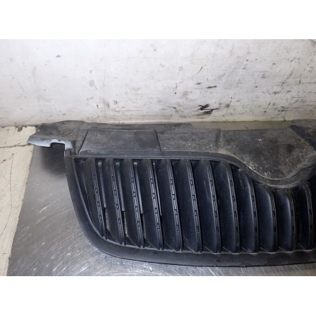 GRILL ATRAPA SKODA PRAKTIK 1.4 5J0853668