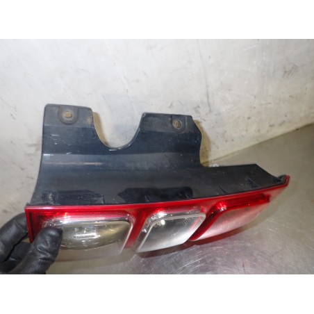 LAMPA PRAWA TYLNA SUZUKI GRAND VITARA II 1.9 