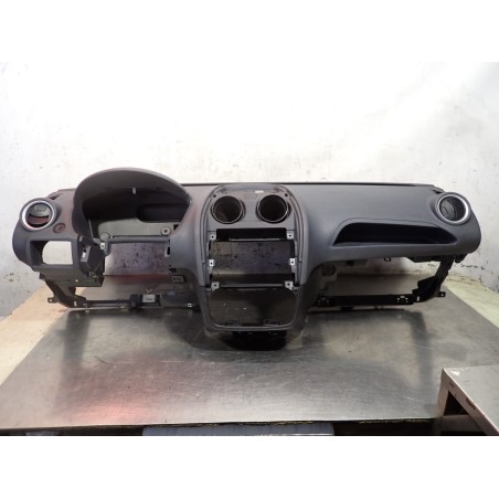 DESKA ROZDZIELCZA FORD FIESTA MK5 LIFT VP6S6X-18A612-AC