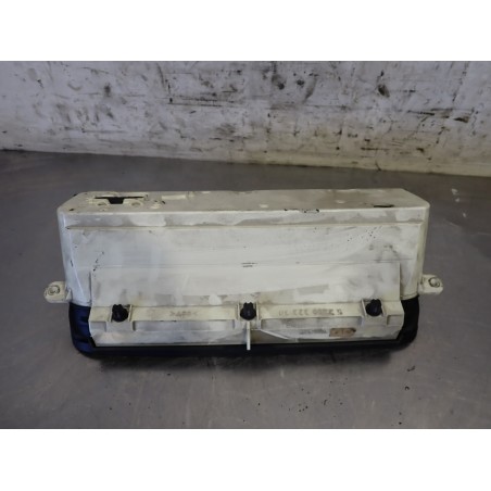 LICZNIK VOLKSWAGEN PASSAT B4  3A0919033R