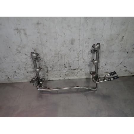 LISTWA WTRYSKOWA AUDI A6 C5 LIFT 06C133681J