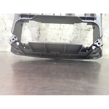 RAMKA KONSOLI OPEL ZAFIRA B 13111874 13100105 13162556