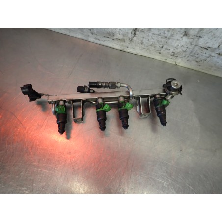 LISTWA WTRYSKOWA VOLKSWAGEN PASSAT B5 FL 06B133317L 06B906031A