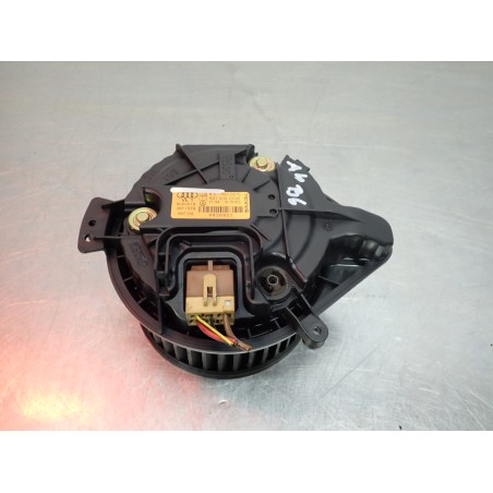 WENTYLATOR NAWIEWU AUDI A4 B6 8E1820021E