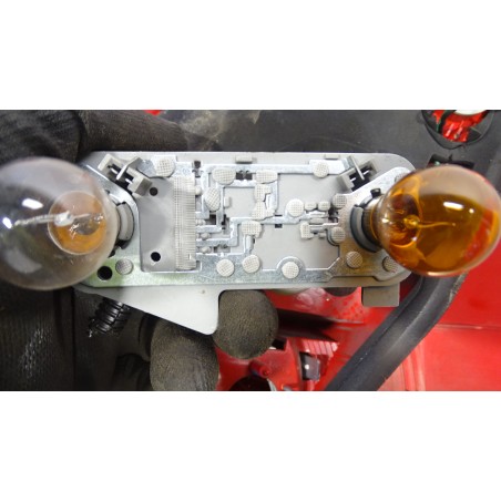 LAMPA LEWA TYLNA TOYOTA YARIS II 1.0 