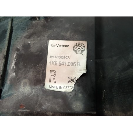 LAMPA PRAWA PRZEDNIA VOLKSWAGEN GOLF V 1K6941006R