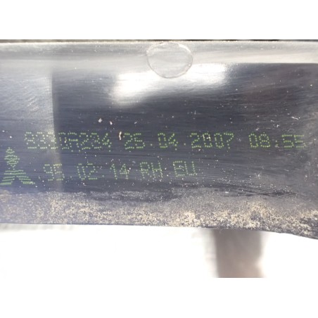 LAMPA PRAWA TYLNA MITSUBISHI COLT VI Z30 95.02.14.RH