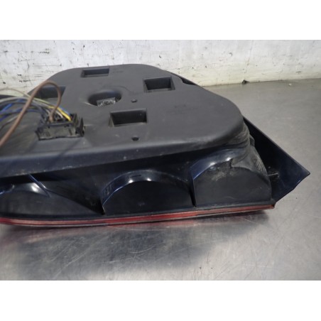 LAMPA PRAWA TYLNA BMW 528 2.8 