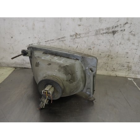 LAMPA PRAWA PRZEDNIA VOLKSWAGEN T4 TRANSPORTER 1.9 