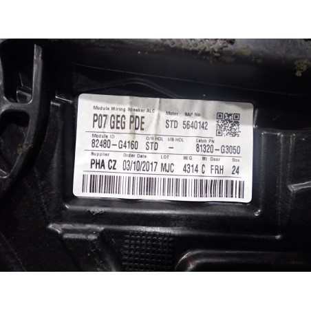 PODNOŚNIK SZYB PRAWY PRZÓD HYUNDAI I30 III 82480-G4160   81320-G3050